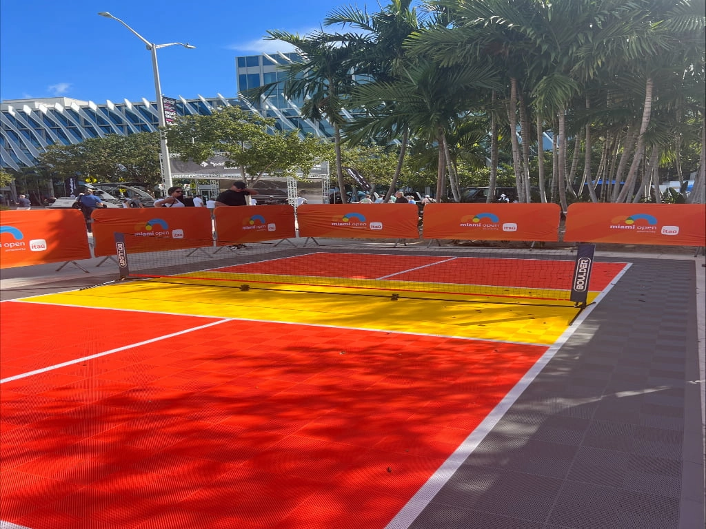 LẮP ĐẶT SÂN PICKLEBALL DI ĐỘNG THÁO RÁP